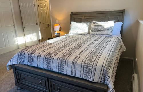 Downtown Coastal Trail 2 BDR 1 BTH Sleeps 2-6 - Photo 3