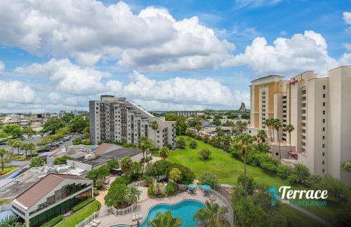 Fireworks View Studio Condo with Terrace and Kitchenette - Foto 16