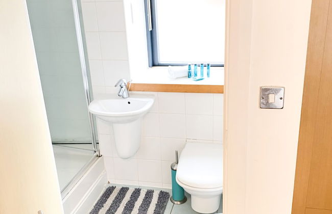 Tudors eSuites Balcony Apartment - Foto 12