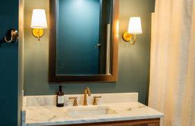 Newly Renovated, Cozy Mid-Lake Cabin Sleeps 10 - Foto 27