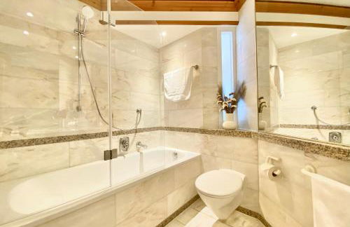 Best Butler I Romantic 4two I Küche I Balkon I Parken I Schlossblick - Photo 2