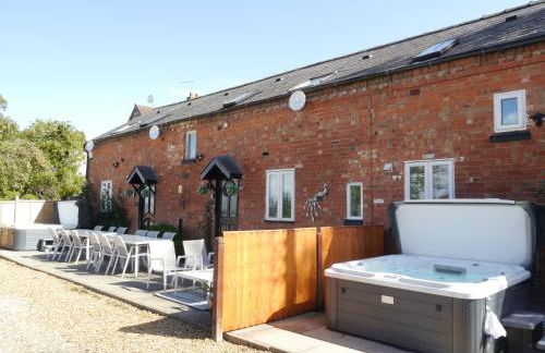 The Shakespeare Lodge - Sleeps up to 12 - 2 HOT TUBS - Foto 17