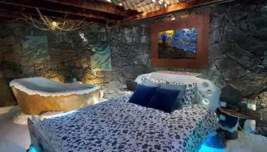ALOELUX VILLA ! - Private Villa with Jacuzzi, cinema ,massage ,wonderful view, art desing villa - Foto 5