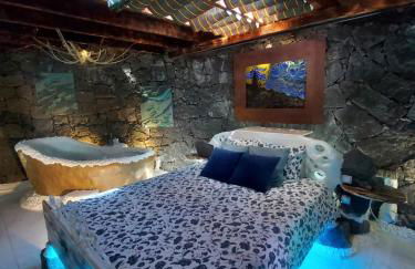 ALOELUX VILLA ! - Private Villa with Jacuzzi, cinema ,massage ,wonderful view, art desing villa - Photo 5