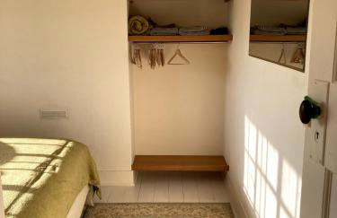 Country cottage overlooking fields with garden room - Foto 26