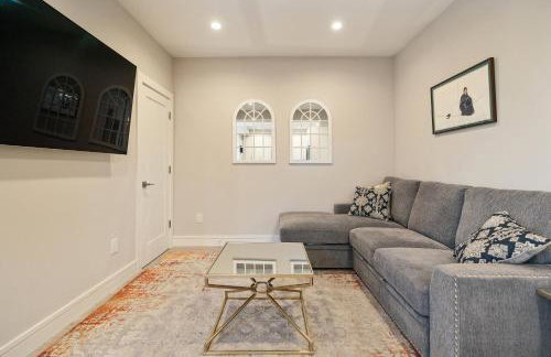 Equator Gate - Photo 1