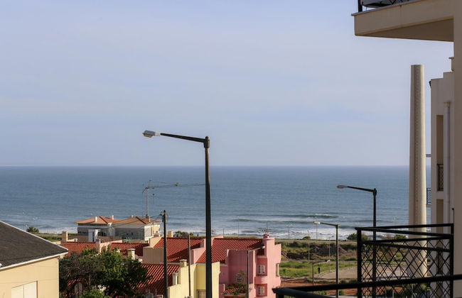 Atlantic Ocean Pool Apartment - Photo 25