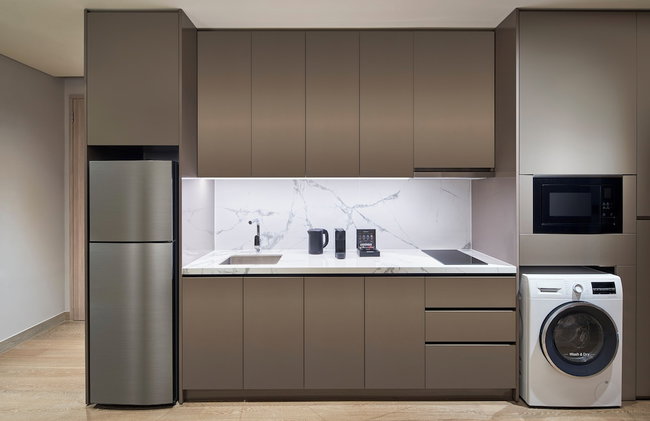 PARKROYAL Serviced Suites Jakarta - Photo 23