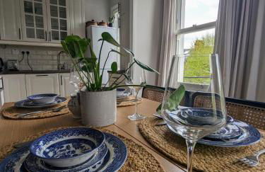 Charming Bright 2-Bed Heritage Flat, Battersea Park, London - Foto 39