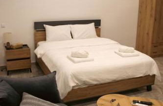 Emily Apartments 2 - Photo 3