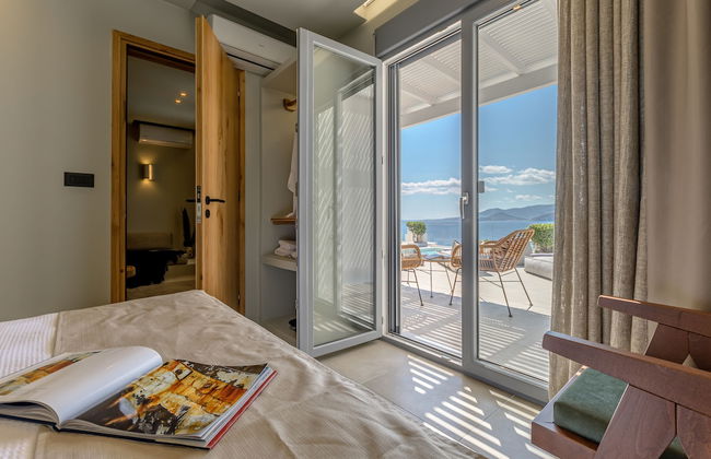 Diadema Villa - Photo 2