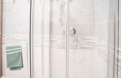 045b - Villetta Moderna 02-24E con VASCA IDROMASSAGGIO in giardino, solo 15 minuti da Mare e Spiaggia - Posto Auto GRATUITO - Foto 29