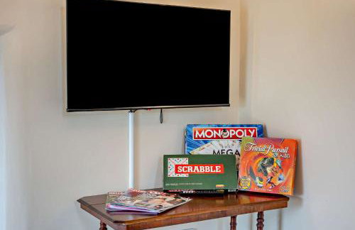 Castle Forge 4-Bedroom Historic Purbeck Forge in Kingston, Corfe Castle, Sleeps 7 - Photo 27