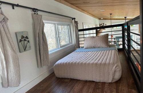 Blueberry Farm Cottage, Hot Tub, Creek, Game Room - Foto 36