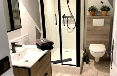 Logement rénové avec jardin privé et clôturé - Foto 4