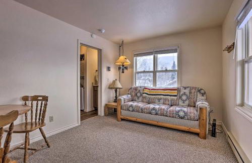 Fireplace and Stream Access Cozy Grand Lake Retreat - Foto 12