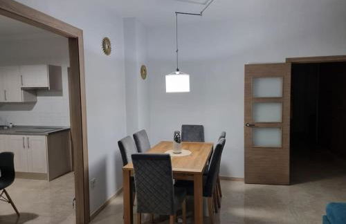 Casa amplia, piscina privada, 4 dormitorios y playa cercana - Foto 28