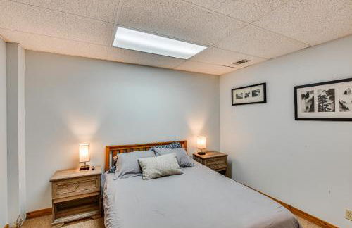 Huge Family Home with Pool - 13 Mi to Lake Michigan! - Foto 32