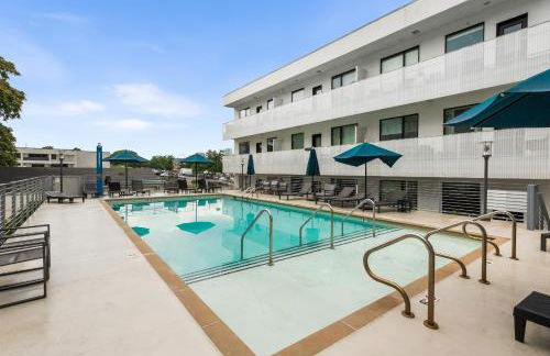 King Bed,Pet Friendly,Steps To Broadway,Park Free - Foto 12