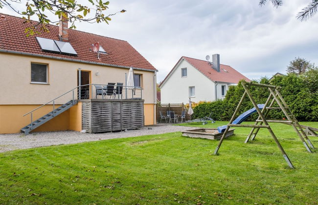 Restful Holiday Home in Kalkhorst near Beach & City Center - Photo 36