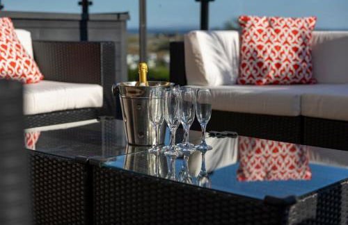 Pendine Sands Edith Villas - a luxury seaside home with beautiful sea views - Photo 12