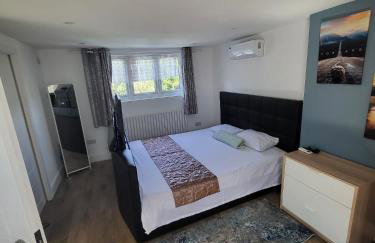 Luxury 3 Bed London Home - 3 stops away from Tottenham Stadium - Perfect for Holidays - Photo 21