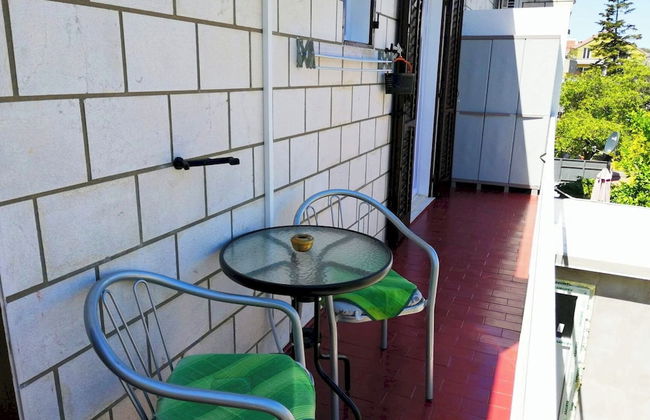 Insideout Apartment - Photo 19