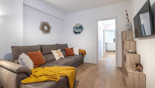 Amplio y acogedor junto al Ayuntamiento - Foto 5