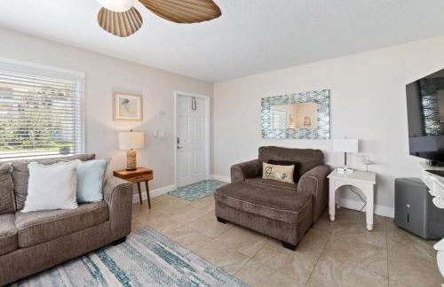 Steps to Flagler Beach! Cozy 1-BR Oceanfront Retreat Dog-Friendly - Photo 10