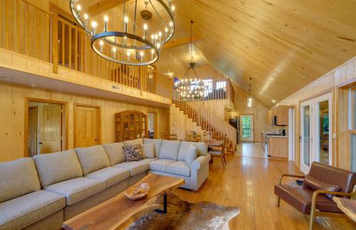 Riverfront West Virginia Cabin with Screened-In Deck - Foto 4