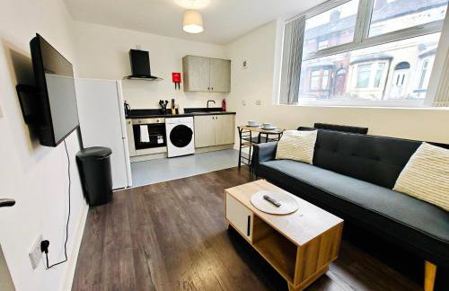 Modern 1BR Business Stay with Fast WiFi - Foto 6