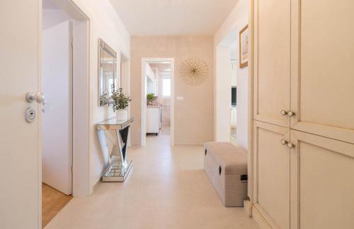 Apt GioAn Novigrad, 500m to Sea, private heated Jacuzzi, BBQ, free parking - Photo 25