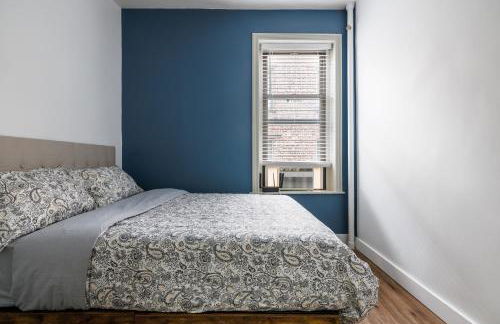 Ultimate Urban living at Centrally Located Apartments - Photo 19