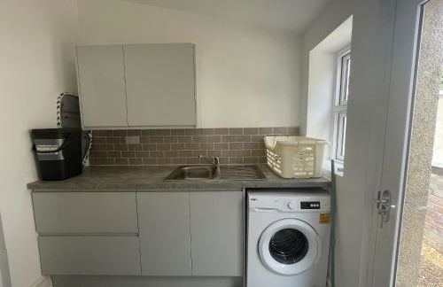 Restful Harbourside Apartment with Garden - Foto 30