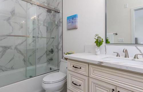 Luxurious Pasadena Home w Parking & Near Old Town - Foto 29