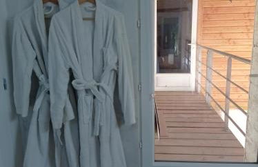 Les Charmes du Lac Gite Romantique avec jacuzzi privatif - Foto 21