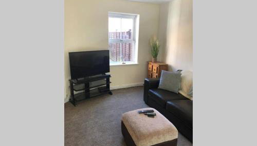 Stylish 3-Bedroom Home with Parking - Foto 1