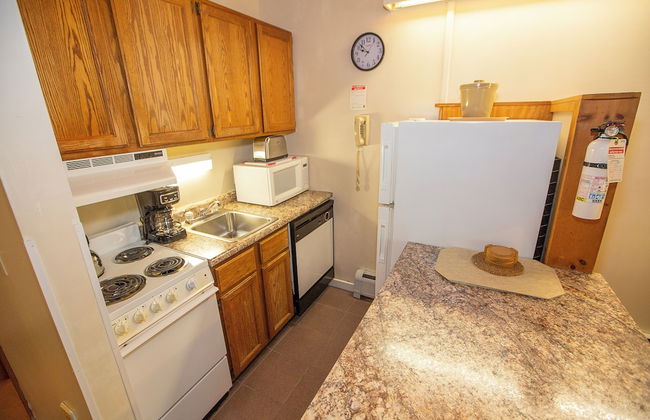 Cold Spring Plymouth Resort - Photo 9