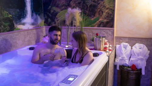 APARTAMENTO ESTRELLA SAUNA SPa JACUZZI - Photo 3