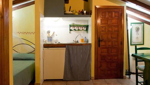 Comfortable Apartment in Robledillo de Gata with Balcony and View - Foto 2