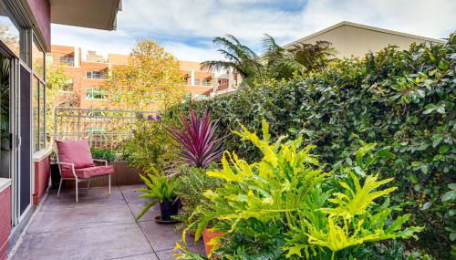 Luxe Condo with Private Patio and Perks in Emeryville! - Foto 3