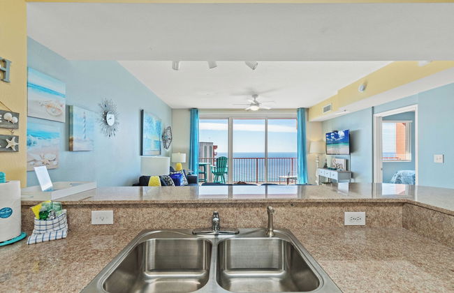Penthouse With Beautiful Beach Views! 1 Bedroom, 2 Bathroom Penthouse! - Foto 23