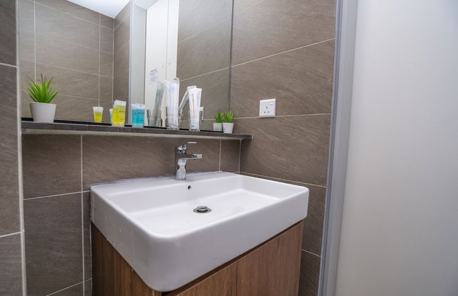 OYO Home 89725 Beautiful 3br Grand Medini - Foto 20