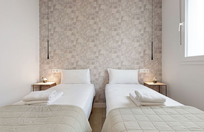 Stay U-nique Apartment Jorge Guillen - Photo 2