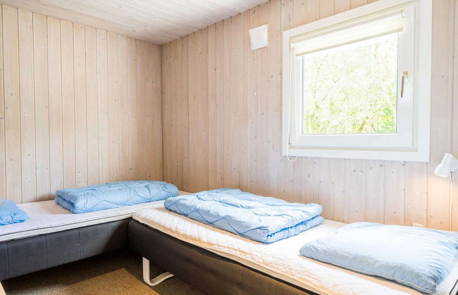 8 Person Holiday Home in Norre Nebel - Photo 17