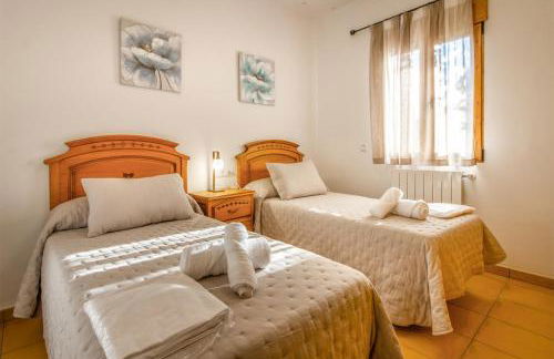 Lujosa Casa Rural el Altico con barbacoa, chimenea y zona infantil - Foto 23