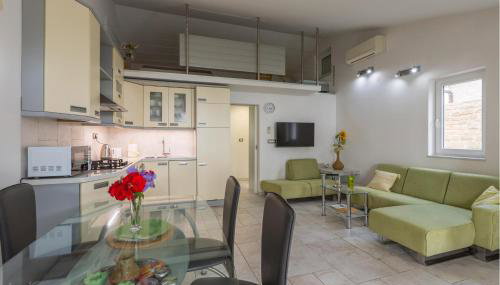 Beach Front Home In Sveti Ivan With Wifi - Photo 3