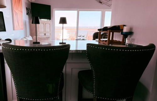 Fabulous Westhampton Dunes Waterfront - Photo 22