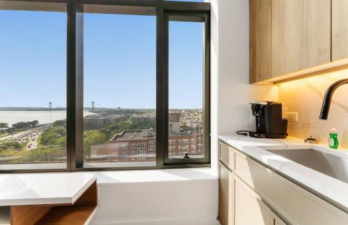 Modern Studio Oasis with High End Amenities - Photo 9