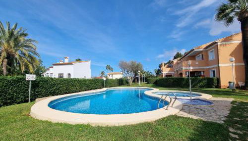 Bello apartamento con piscina a un paso del centro - Foto 1